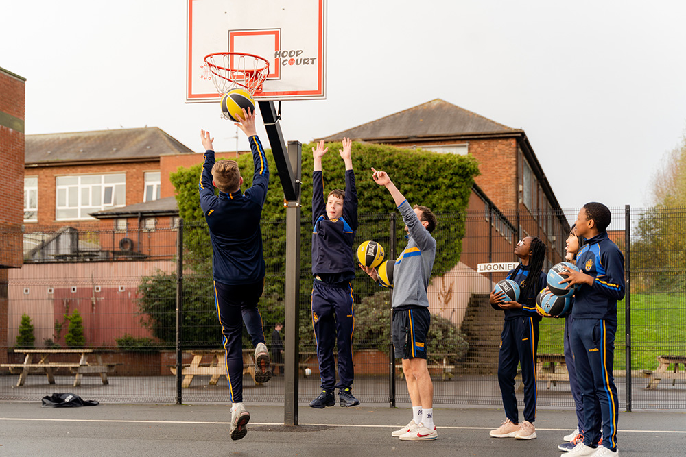 Mercy College Belfast Sports